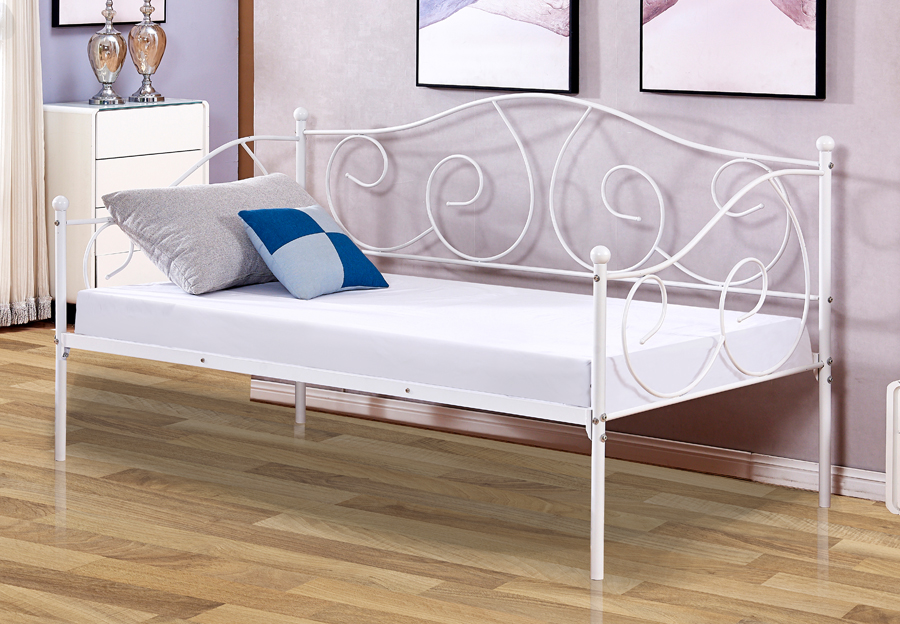 white wire day bed